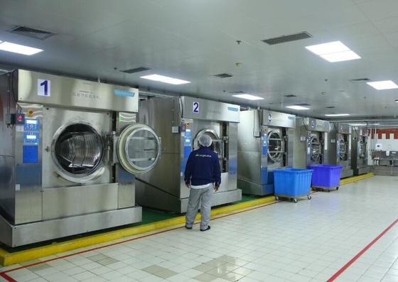 Hotel Commercial Grade Washing Machine , Frequency Control Industrial Clothes Washer